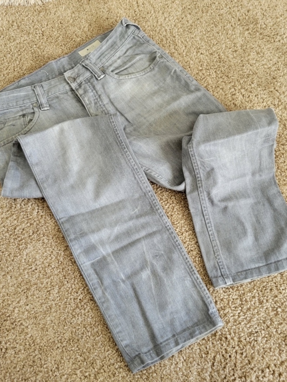 H&M x Sliq Slim Fit Low Rise 30x30 Light Gray Jeans EUC - Picture 3 of 6
